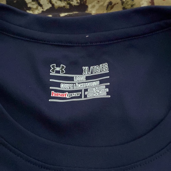 Mens XL Under armour shirt - Picture 2 of 2